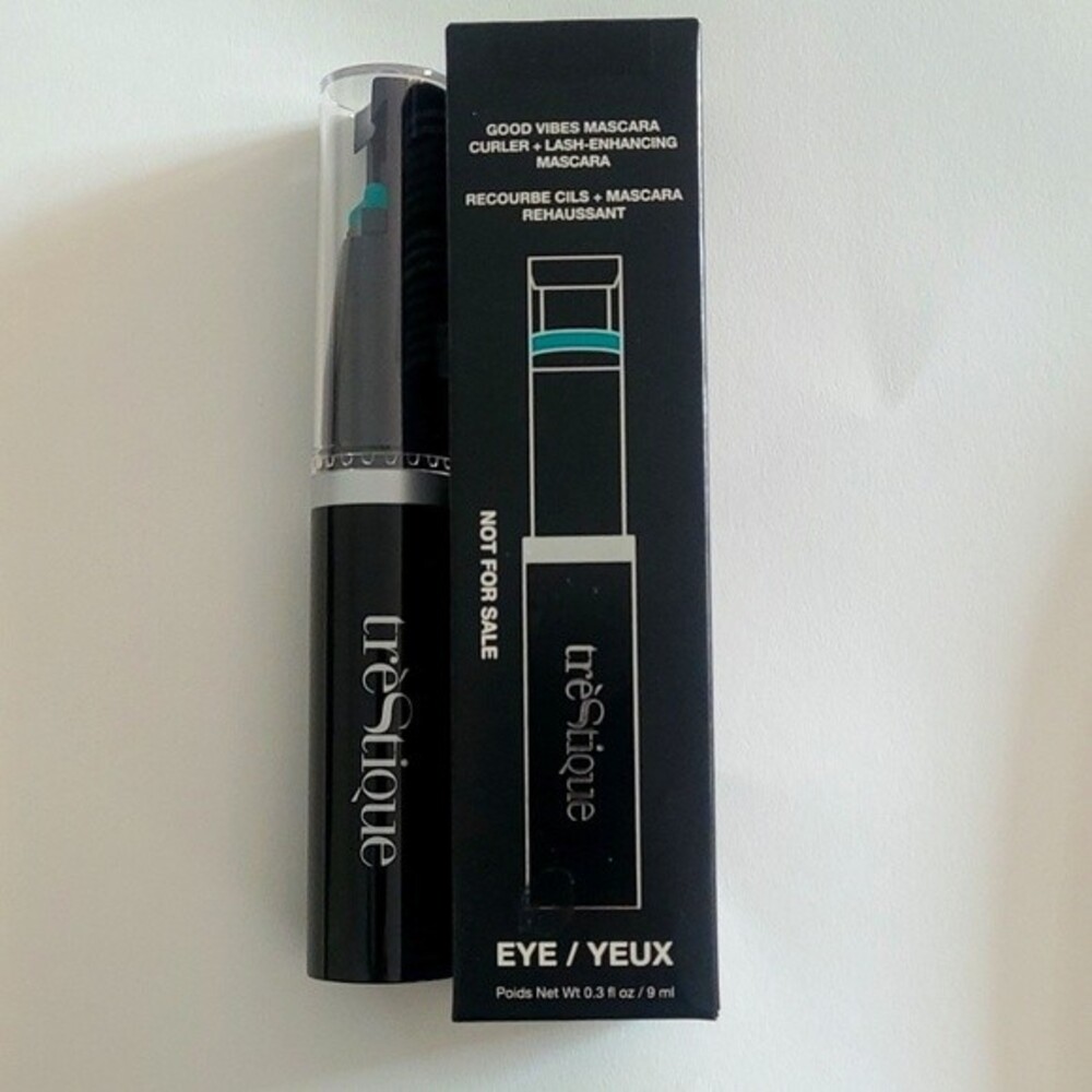 Trestique mascara with built in lash curler tool